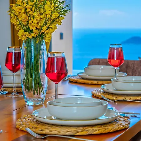 فيلة Eco Royal View *