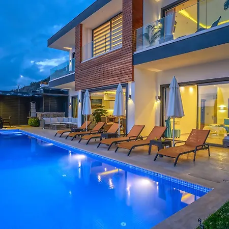 فيلة Eco Royal View كالكان